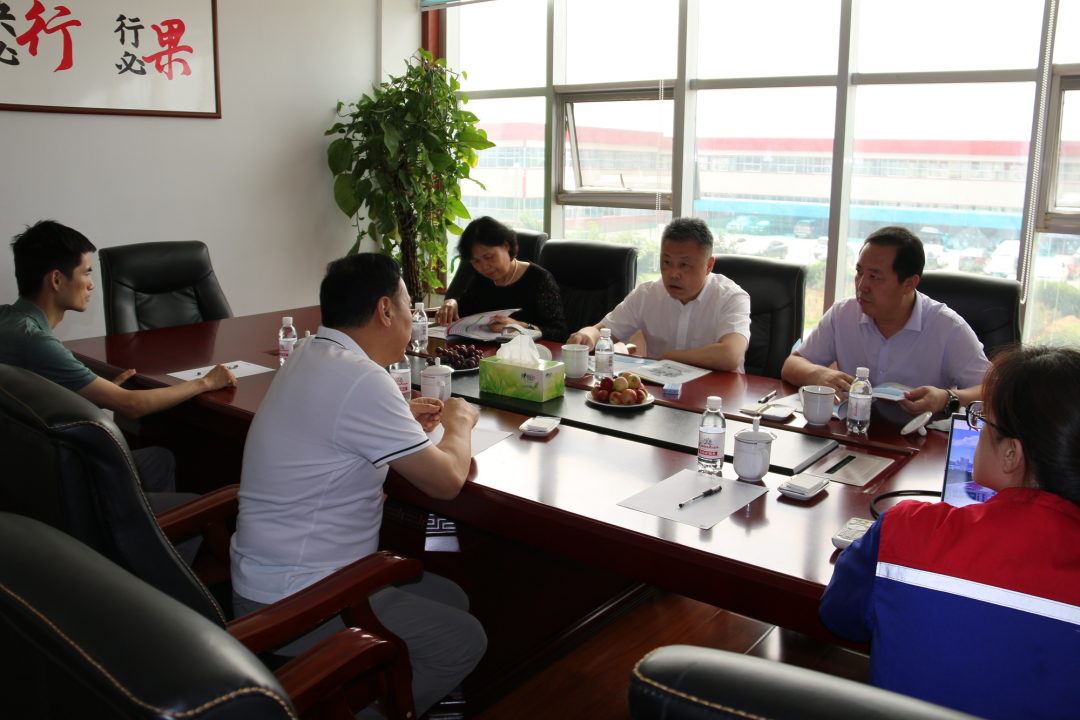 中國肉類協會常務副會長兼秘書長陳偉一行蒞臨銳智考察調研 中國肉類協會常務副會長兼秘書長陳偉一行蒞臨銳智考察調研