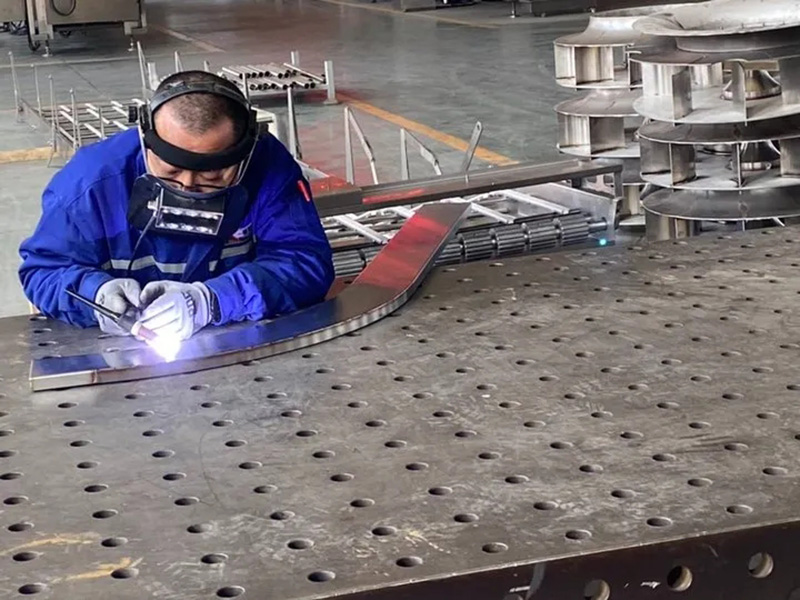 焊工標兵欒俊杰:匠心獨運,品質卓越 焊工標兵欒俊杰:匠心獨運,品質卓越